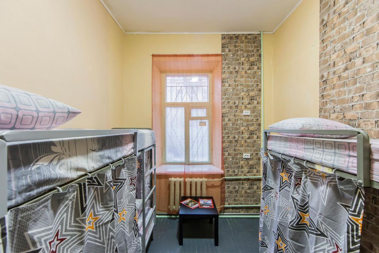 Hostel Vokzalnaya Kyiv Exterior photo